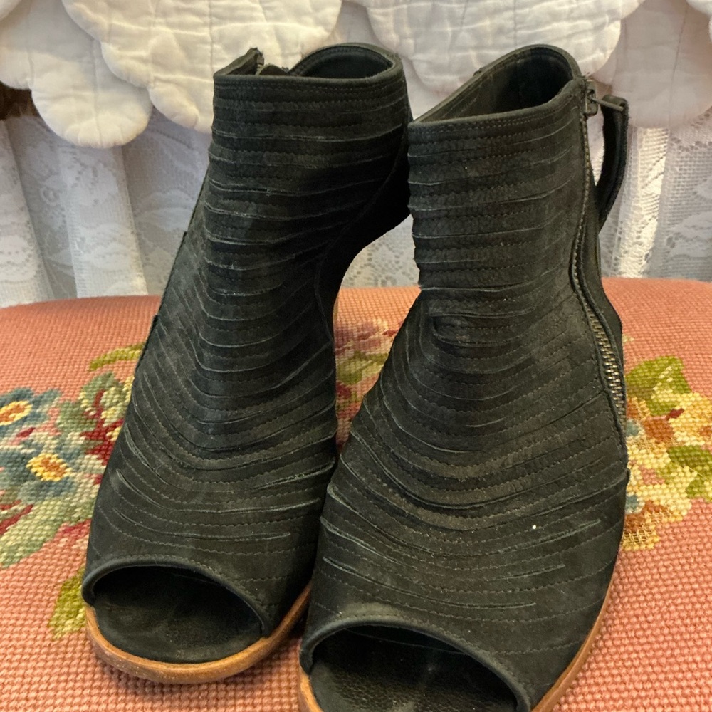 Paul Green Black Ankle Booties